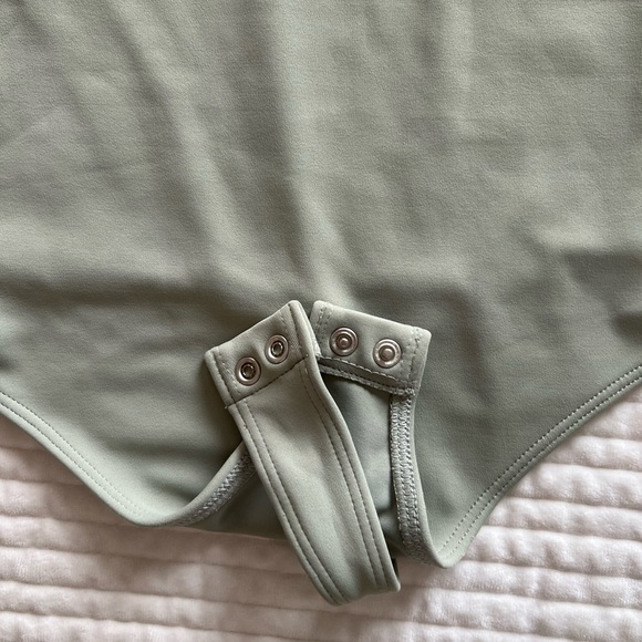 Strapless Express Bodysuit - Picture 3 of 7